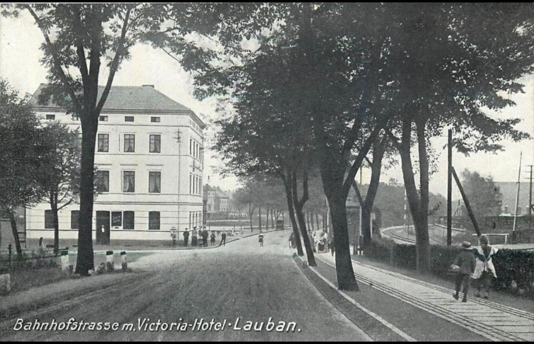 Hotel Zaulek Luban Bagian luar foto